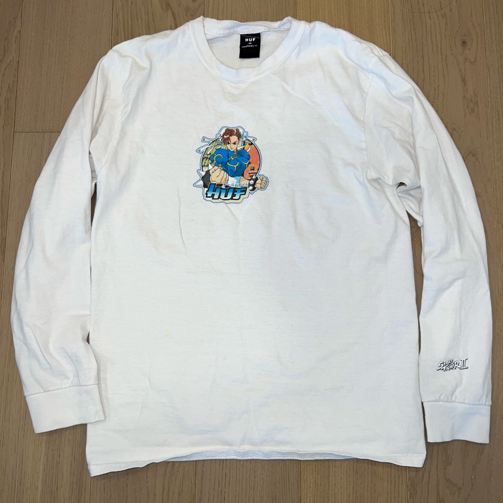 Crewndck long sleeve graphic shirt